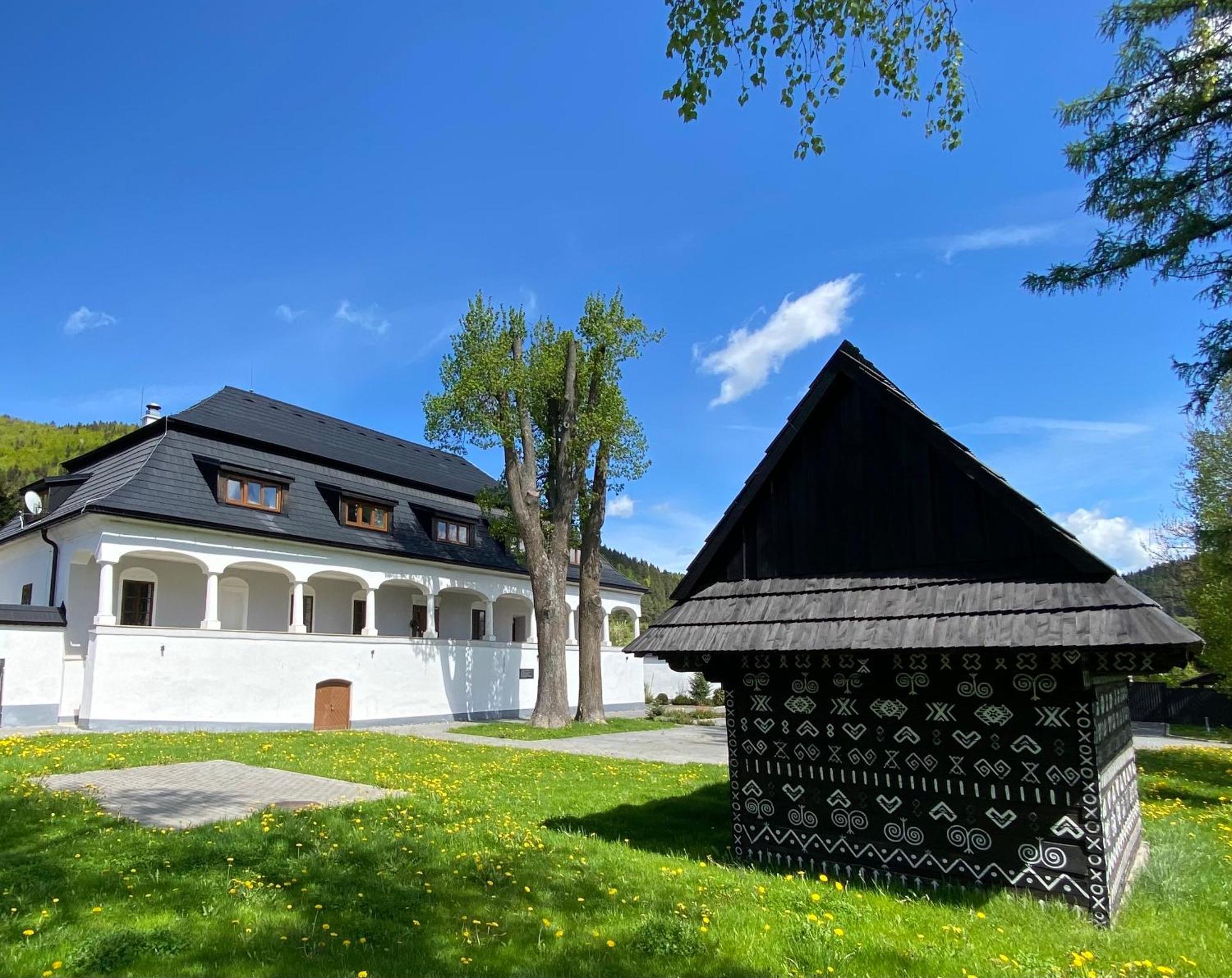 Hotel Kastiel Čičmany Extérieur photo