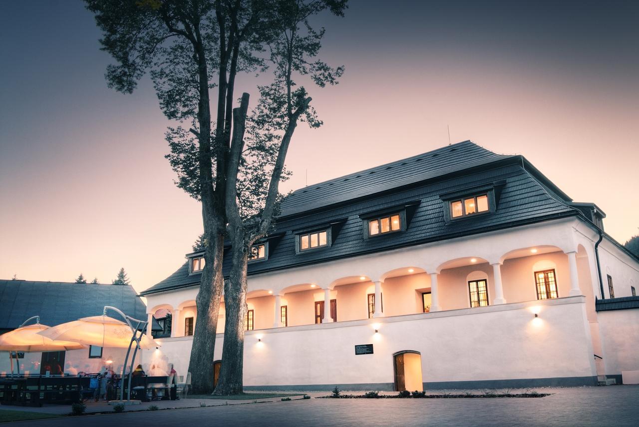 Hotel Kastiel Čičmany Extérieur photo